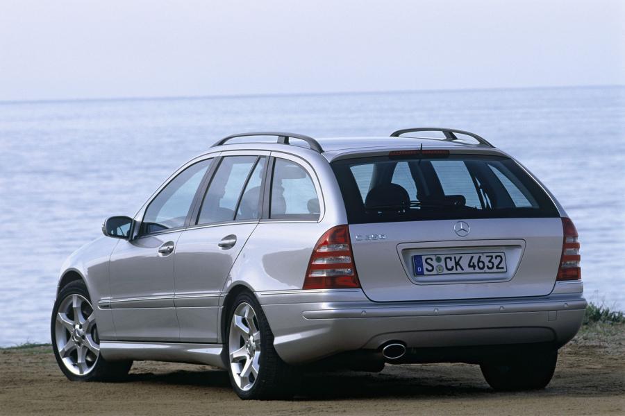  Mercedes-Benz C-Class Estate 2004 года  (фото 4 из 68)